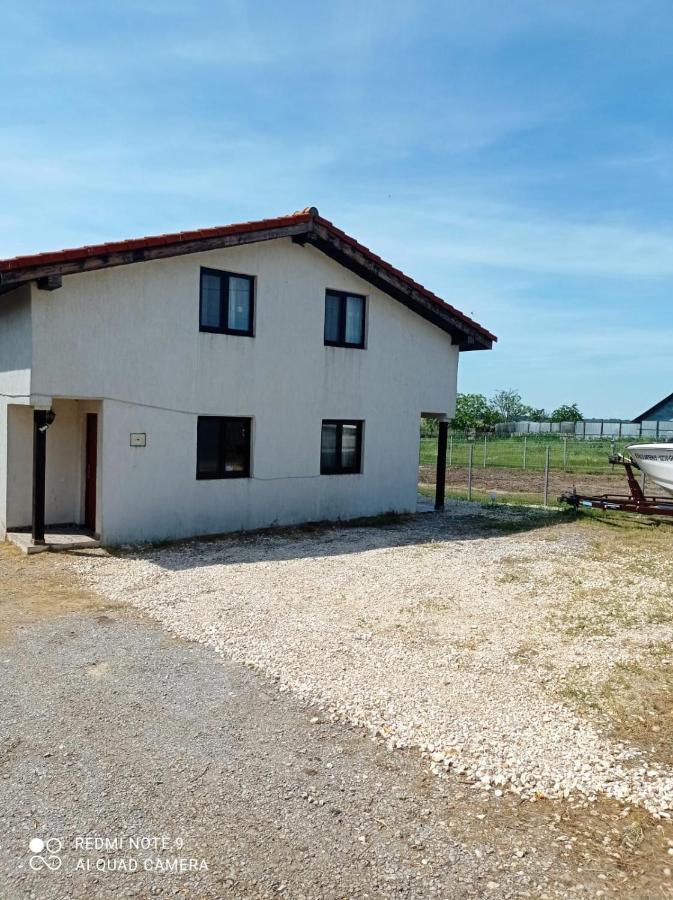Vila Lotus Murighiol Exterior photo